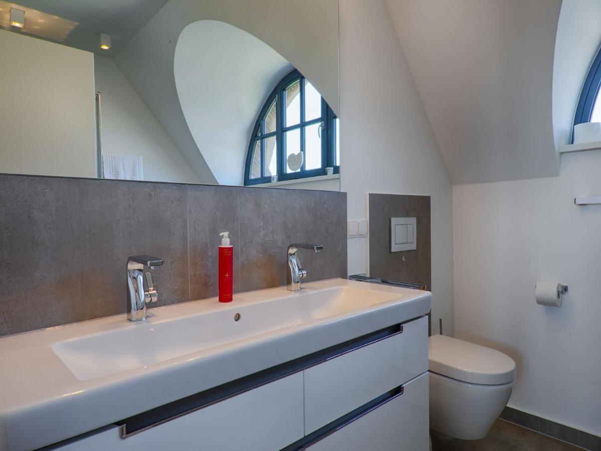 Reetland Am Meer - Luxus Reetdachvilla Mit 3 Schlafzimmern, Sauna Und Kamin F18 Дранске Экстерьер фото
